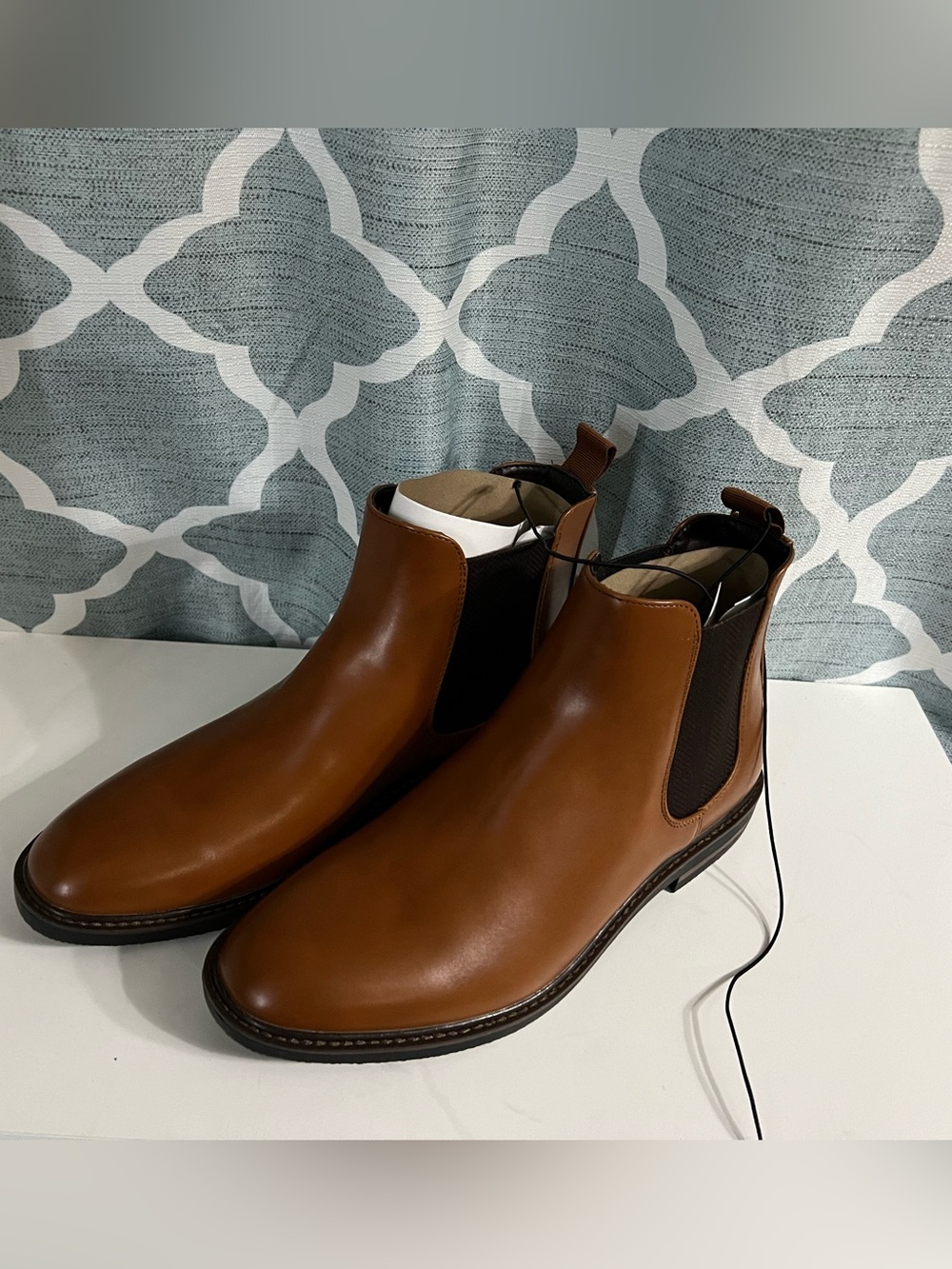 Kenneth Cole Reaction brown shoe boot with box